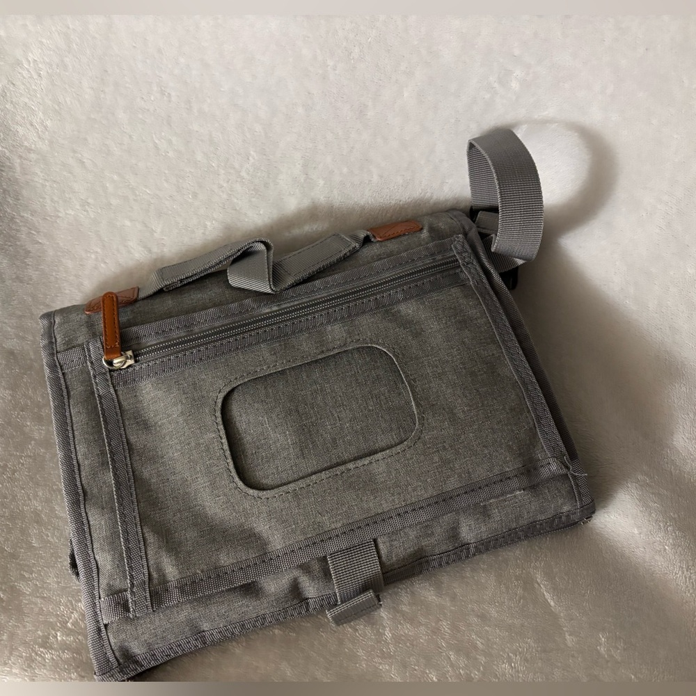 Diaper changing pad - Picture 2 of 3